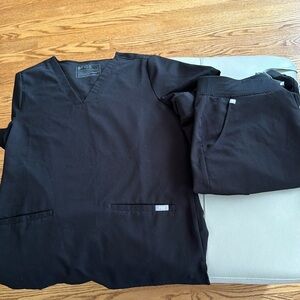 Figs scrub set black size medium joggers top